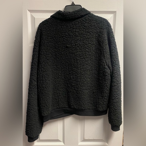 lily White Black Fuzzy/ Sherpa Zip-Up Jacket Size XL - Picture 4 of 4